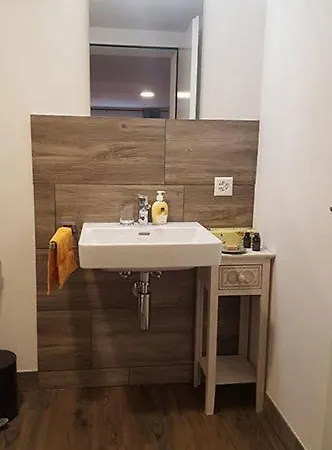 Treffpunkt Heuwiese B&B