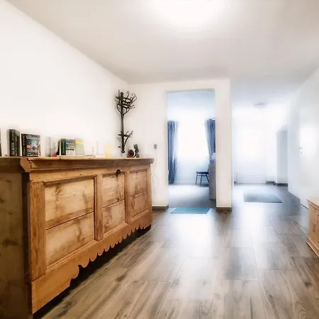 Treffpunkt Heuwiese 3*