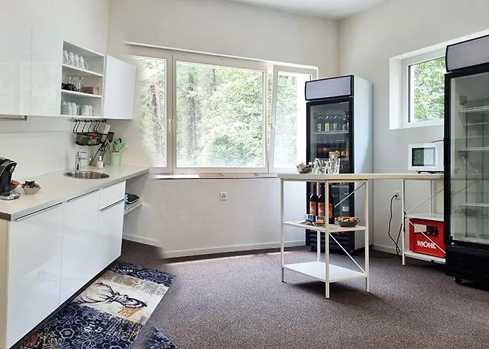 Treffpunkt Heuwiese Couette-café Weite